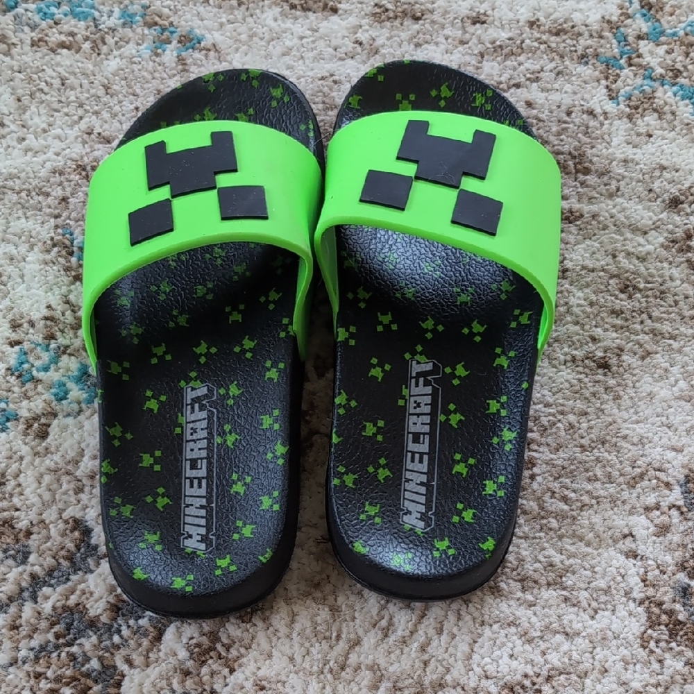 Kids Slide Sandals - Green and Black